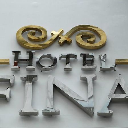 호텔 피나 타바코 외부 사진
